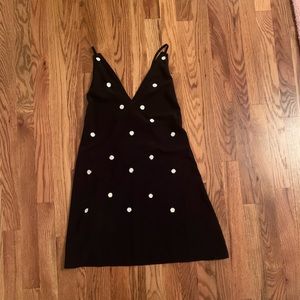 Black deep v shift dress with Dasiy detailing